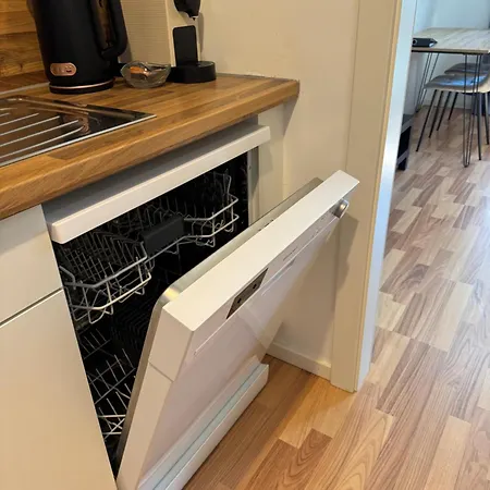 Ruhiges Garten-apartment Mit Gratis Parkplatz גראץ