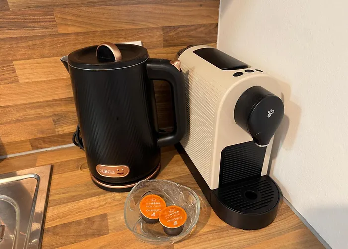 Ruhiges Garten-apartment Mit Gratis Parkplatz דירה