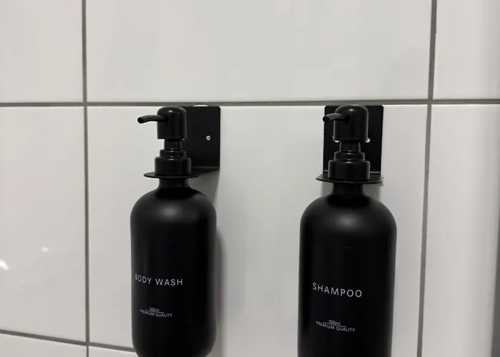 Ruhiges Garten-apartment Mit Gratis Parkplatz *