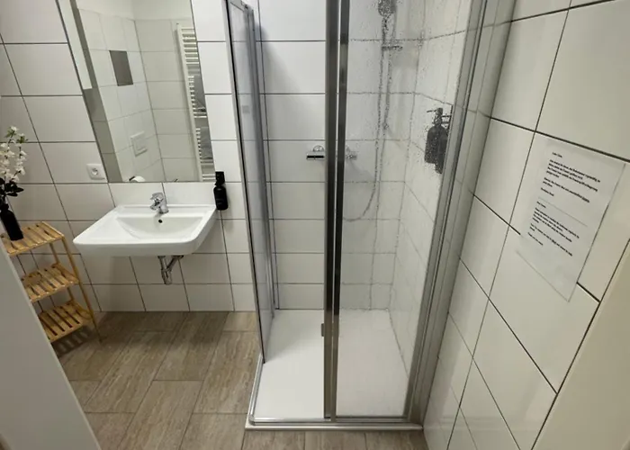 Ruhiges Garten-apartment Mit Gratis Parkplatz דירה גראץ