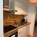 Staedtische Ruheoase Mit Garten & Gratis Parkplatz *