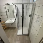 Ruhiges Garten-apartment Mit Gratis Parkplatz Appartement Graz