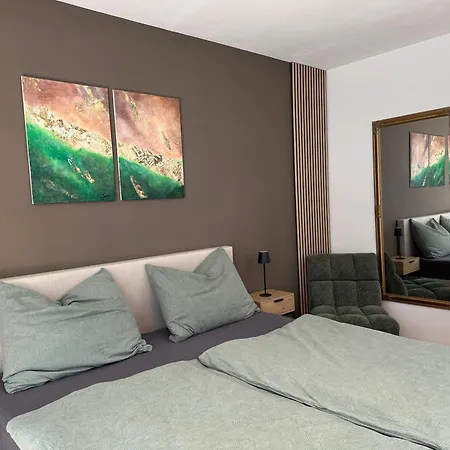 Ruhiges Garten-apartment Mit Gratis Parkplatz *