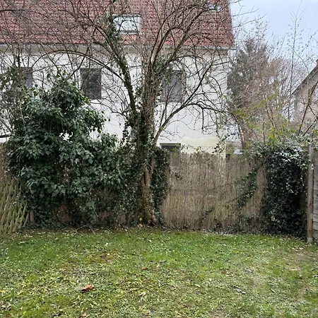 Lägenhet Ruhiges Garten-apartment Mit Gratis Parkplatz *