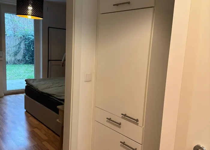 Ruhiges Garten-apartment Mit Gratis Parkplatz Appartement