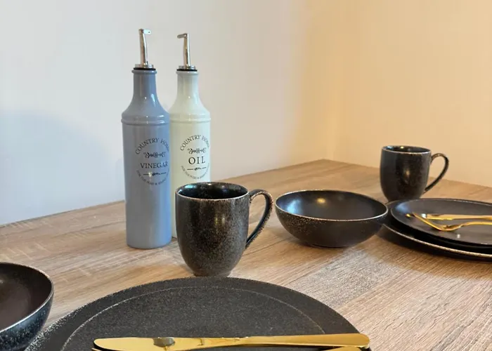 Ruhiges Garten-apartment Mit Gratis Parkplatz 아파트